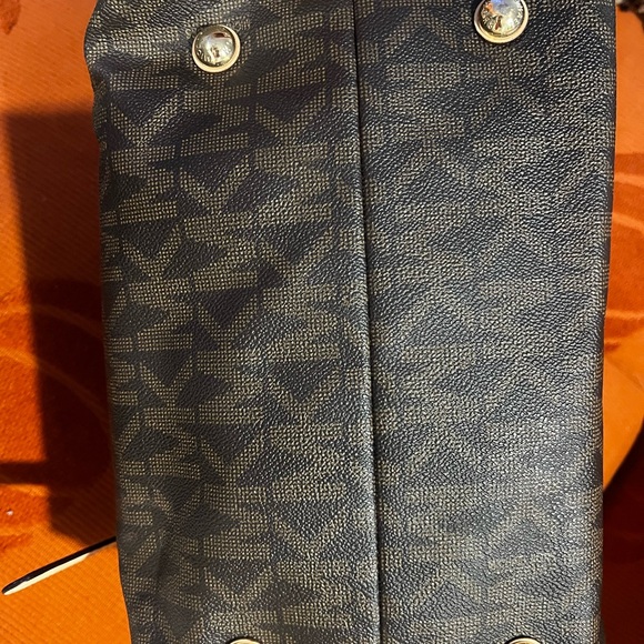 MK Speedy Leather Monogram Bag with Charm PLUS a matching leather wallet - Picture 10 of 13